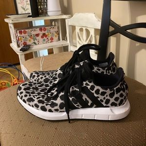 HP! Adidas cloud foam sneakers